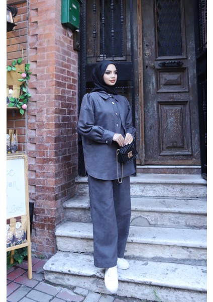 Sedef Düğmeli Süet Takım fiyatları