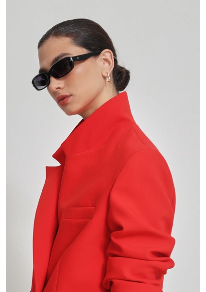 Kırmızı Asimetrik Kapama Cep Detaylı Ceket modelleri