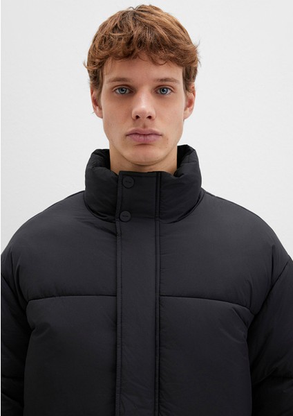 Dik Yaka Siyah Şişme Mont 0110609-71379