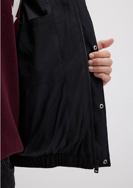 Dik Yaka Siyah Şişme Mont 0110609-71379