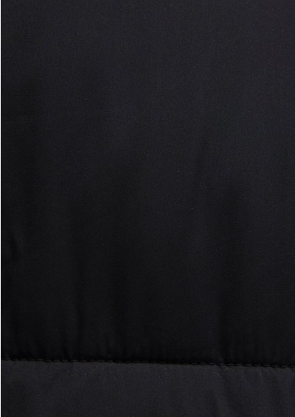 Dik Yaka Siyah Şişme Mont 0110609-71379