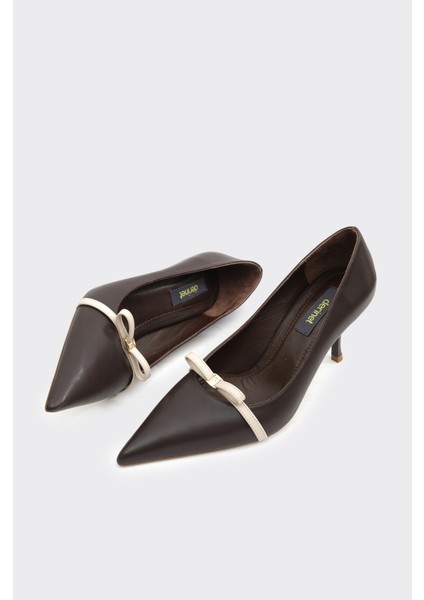 Kısa Topuklu Fiyonklu Kadın Stiletto fırsatları