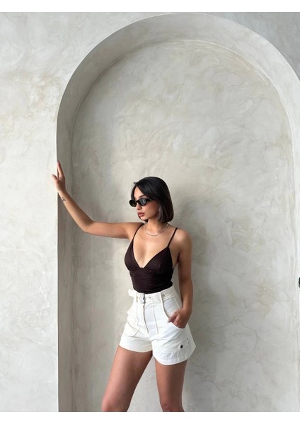 Kemer Detaylı Gabardin Şort Krem S25289 fiyatları