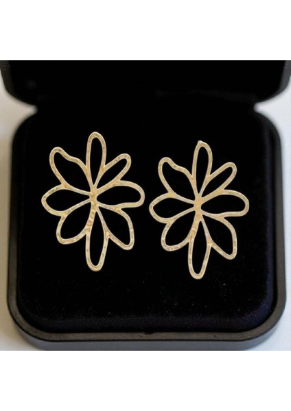 Oyma Desenli Çiçek Küpe fiyatları