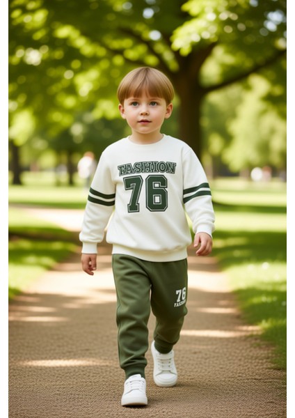 Erkek Çocuk Pamuklu Konforlu Slogan Baskılı Bisiklet Yaka Sweatshirt ve Eşofman Takımı Kaliteli