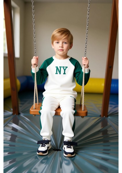 Erkek Çocuk Şık ve Konforlu Pamuklu Sweatshirt ve Eşofman Altı Takımı Kaliteli Şık Rahat