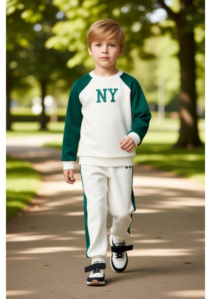 Erkek Çocuk Şık ve Konforlu Pamuklu Sweatshirt ve Eşofman Altı Takımı Kaliteli Şık Rahat modelleri