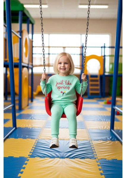 Kız Çocuk Baskılı Regular Örme Iki Parça Takım Konfor ve Stil Bir Arada Kaliteli Şık Rahat modelleri