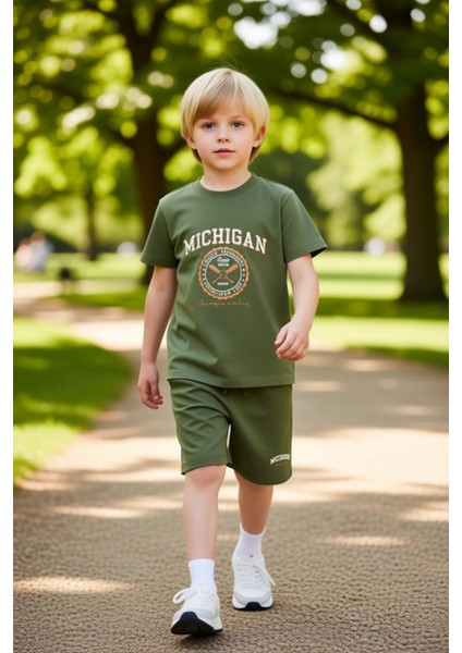 Erkek Çocuk Spor Şehir Baskılı Pamuklu T Shirt ve Şort Takımı Kaliteli Şık Rahat