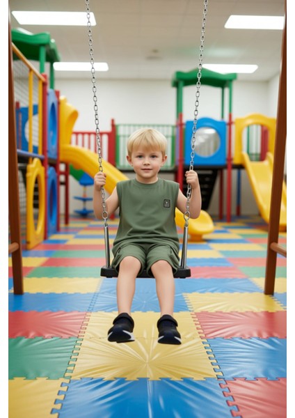 Erkek Çocuk Pamuklu Atlet ve Kargo Şort Takımı Günlük Konfor ve Trend Tasarım Kaliteli Şık