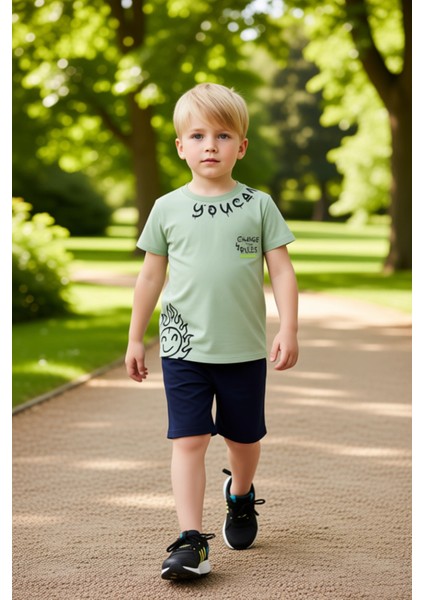 Erkek Çocuk Pamuk Karışımlı Baskılı Yazlık Şortlu Takım Kaliteli Şık Rahat Günlük modelleri