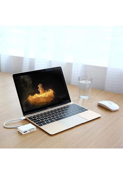 Type-C To Hdmı-Vga Dönüştürücü Adaptör Beyaz modelleri