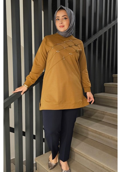 Kadın Dikme ve Taş Detaylı Tesettür Tunik