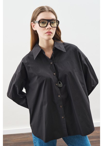 Tasarım Detaylı Oversıze Gömlek Siyah