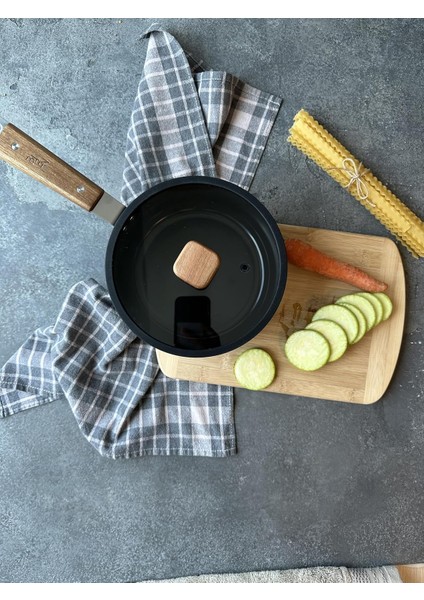 Bien Indüksiyonlu 18 cm Sos Tenceresi Akasya Ağacı Sap ve Kulplu