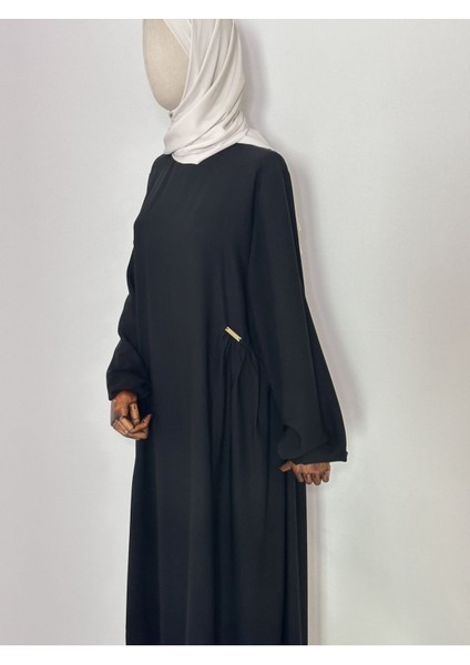 Yandan Robalı,tesettür Bol Elbise,hac ve Umre Için Uygundur Medine Ipegi Kumas Siyah Renk