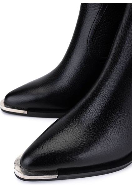 Kadın Hakiki Deri Siyah Floter Klasik Bot 33 20010 Bn Bot SK25-26 Sıyah Floter modelleri