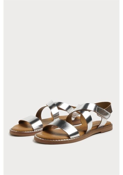 151310 Rahat Düz Sandalet Hakiki Deri Gümüş fiyatları