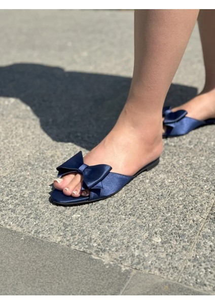 Cındy Düz Terlik Saten Şık ve Rahat Büyük Numara