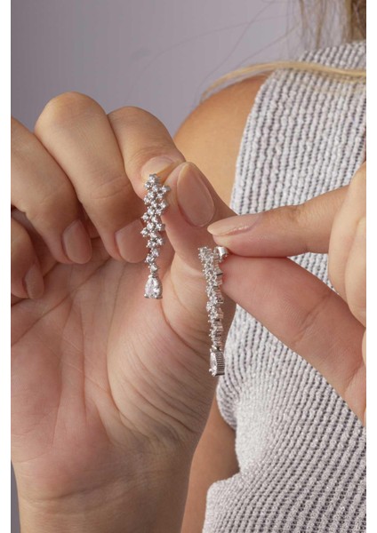 Pırlanta Montür 4 Tırnaklı Su Yolu 925 Ayar Küpe