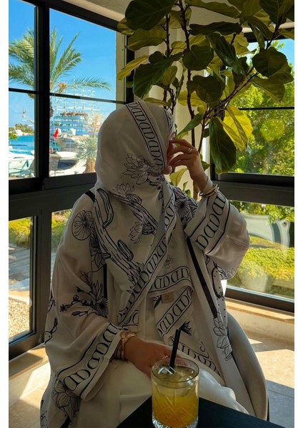 Meltem'in Tercihi Desert C Monogram Floş Şal Ekru