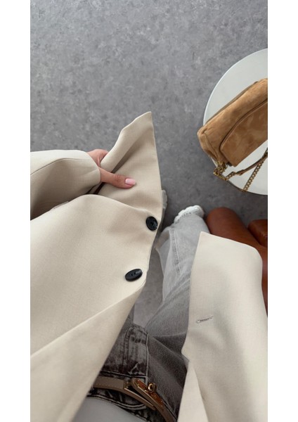 Oversize Krem Blazer modelleri