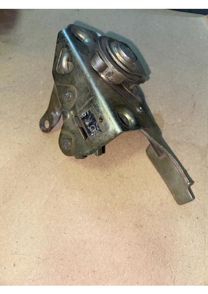 Murat 124/SERÇE Ön Sol Kapı Kilidi Oks Marka Eski Üretim Etiketçilere Özel