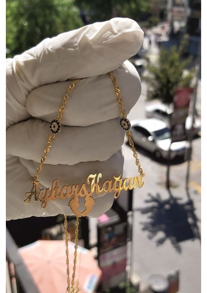 925 Ayar Gümüş 24 Ayar Altın Kaplama 2 Nazar Boncuklu Ayak Figürlü Çift Isimli Kolye