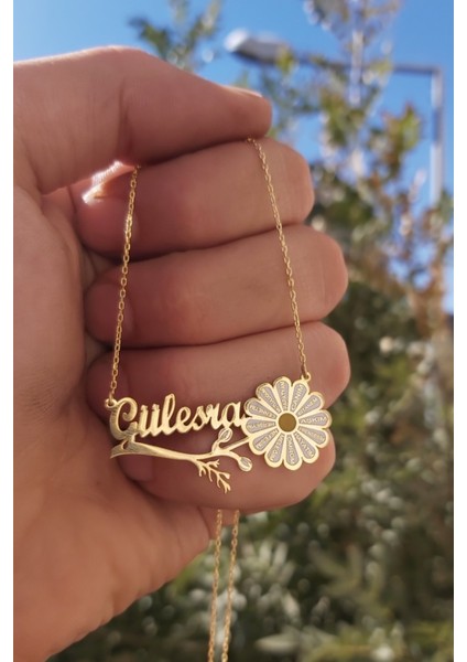 925 Ayar Gümüş 24 Ayar Altın Kaplama Isimli ve Aşk Sözcüklü Papatya Kolye
