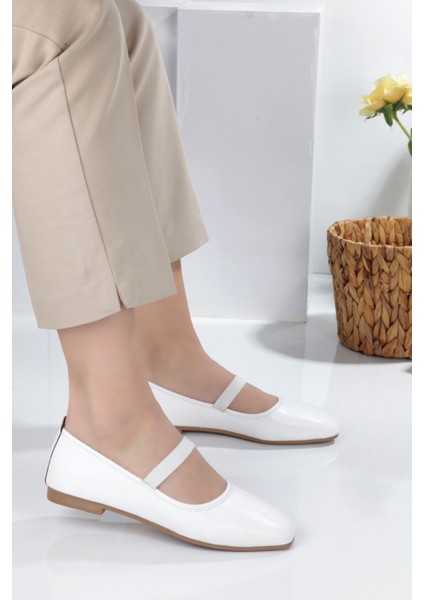 Beyaz Kare Burunlu Balerin Kadın Babet fiyatları