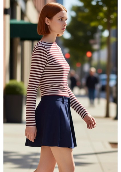 Kadın Vücuda Oturan Dik Yaka Uzun Kollu Çizgili Örme Crop Kaliteli Şık Rahat Modern Zarif