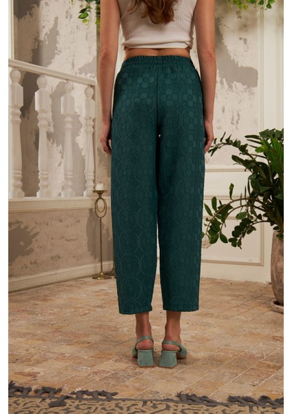 Kadın Kabartma Desenli Beli Lastikli Rahat Kalıp Pantolon fırsatları