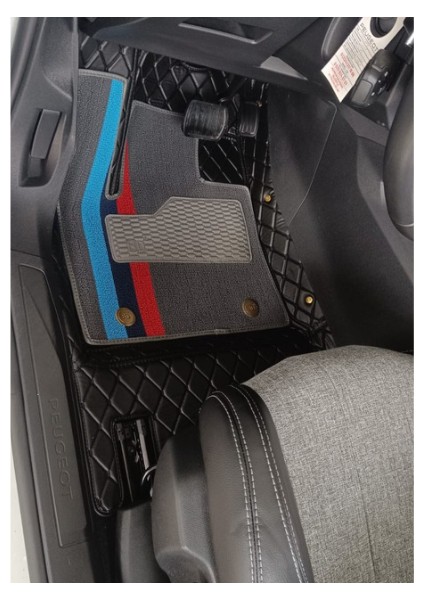 Peugeot 2008 2023 Sonrası (Dizel) Aracına Özel 8d Çift Katmanlı Havuzlu Paspas Takımı