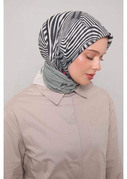 Mint Yeşili Hologram Desen Pamuk Eşarp modelleri