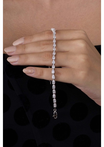 Pırlanta Montür Su Damlası Motifli Ful Taşlı 925 Ayar Gümüş Bileklik modelleri