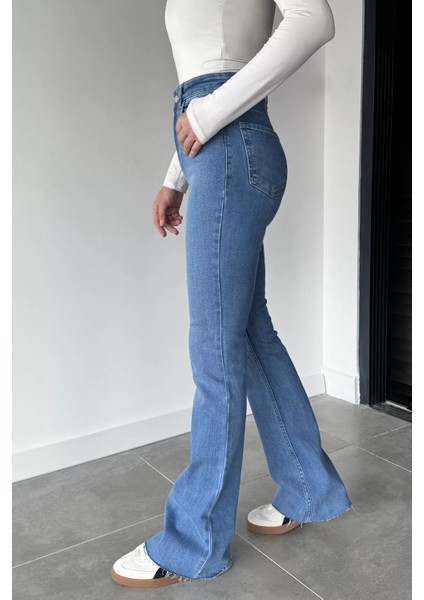 Kadın Ispanyol Paça Yüksek Bel Jean Kot Pantolon P-00018897 fiyatları