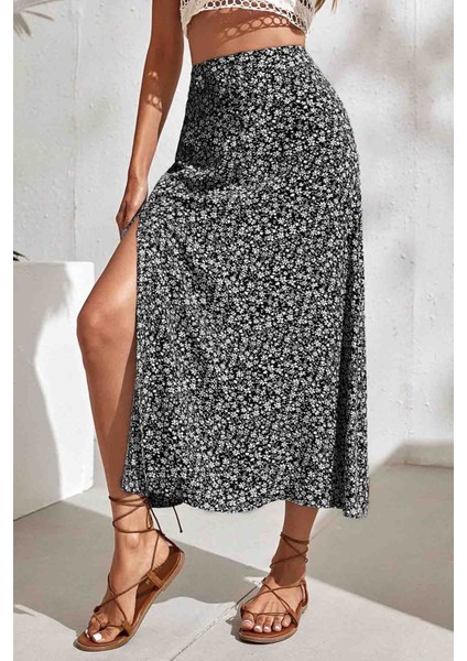 Çiçekli Yırtmaç Detaylı Etek fırsatları