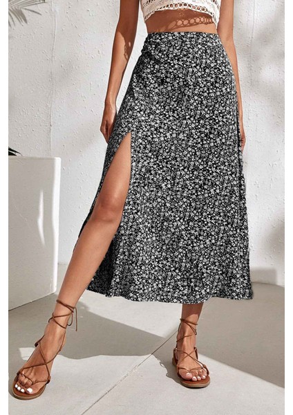 Çiçekli Yırtmaç Detaylı Etek indirimleri