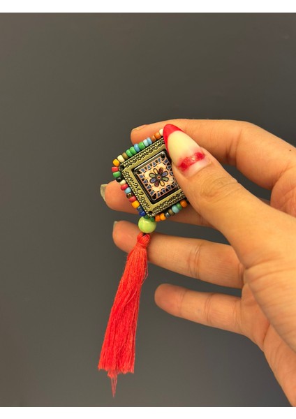 Turuncu Püsküllü Etnik Kadın Broş Yaka Iğnesi Giyim Aksesuarı 3x3 cm fiyatları