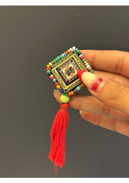 Turuncu Püsküllü Etnik Kadın Broş Yaka Iğnesi Giyim Aksesuarı 3x3 cm fırsatları