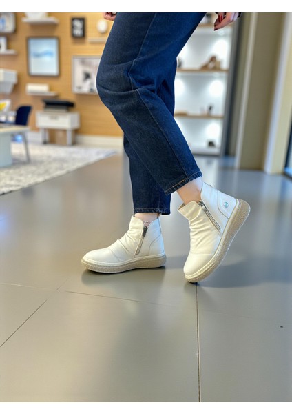 D25KB-1005 Kemik Renk Hakiki Deri Tam Ortopedik Günlük Kadın Bot fiyatları