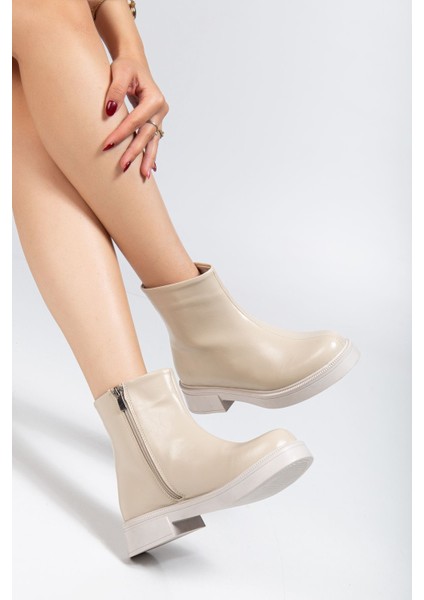 02-3033 Bej Kırışık Rugan Fermuarlı Günlük Kadın Bot