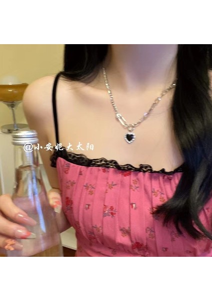 Yeni Kolye Kadın Niş Aksesuarları Baharatlı Kız Tatlı Serin Köprücük Kemiği Zinciri Kazak Kazak Zinciri Yüz Üst Düzey Süslemeler Duygusu ile (Yurt Dışından)