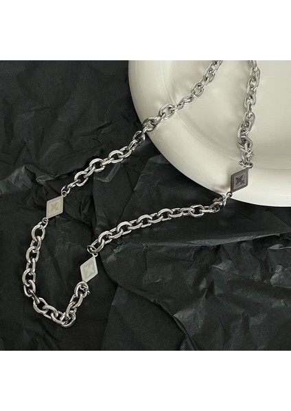 Yeni Kolye Niş Tasarım Birinci Sınıf Mizaç Duygusu Basit Köprücük Kemiği Zinciri Çok Yönlü Basit Hafif Lüks Kolye (Yurt Dışından)