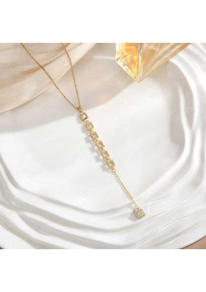 Yeni Kıdemli Işık Duygusu Lüks Titanyum Çelik Kolye Kadın Niş Tasarım Baharatlı Kız Inci Köprücük Kemiği Zinciri Moda Yüz Aksesuarları ile (Yurt Dışından)