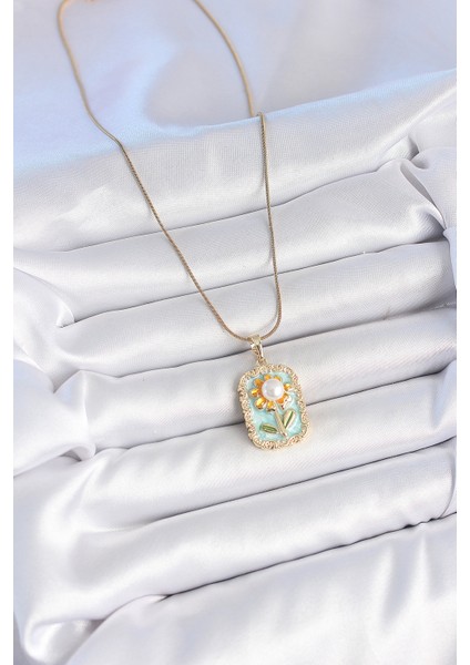 316L Çelik Gold Renk Zincir Mavi Mineli Incili Papatya Işlemeli Portre Model Kadın Kolye - TJ-BKO10199 fiyatları