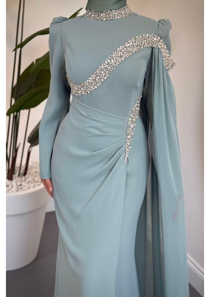 Feriha Yandan Pelerinli Taşlı Özel Tasarım Abiye Mint modelleri