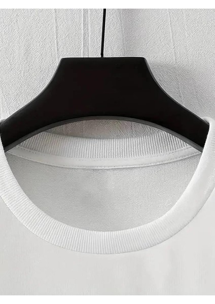 Ben Şişman Değilim Tanrı Bana Hava Yastığı Verdi Çünkü Ben Değerliyim Tişörtü - Beyaz modelleri