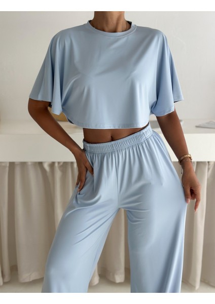 Kadın Iki Parça Salaş Takım – Crop Üst ve Bol Paça Pantolon – Yazlık Rahat Spor Takım indirimleri