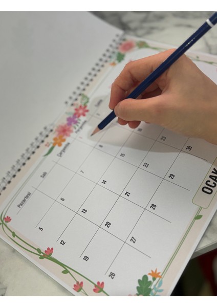 2026 Aylık Defter ve Duvar Planlama-A4 Ebat ve Spiralli